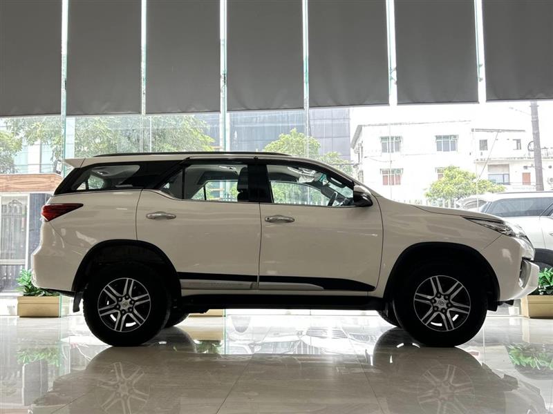 Toyota Fortuner 2.8 4X2 Auto