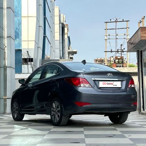 Hyundai Verna 1.6 SX (O) Auto