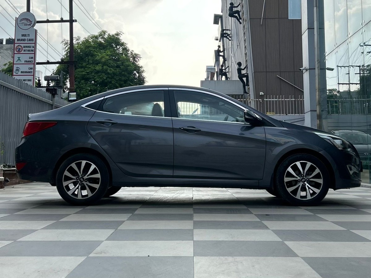 Hyundai Verna 1.6 SX (O) Auto